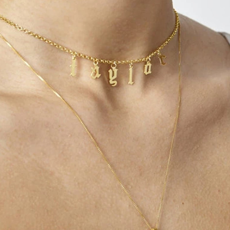 GOTHIC LETTERS CHOKER